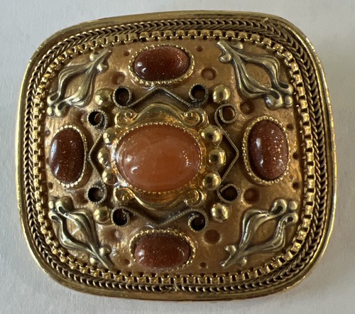 Beautiful vintage signed - beautiful,